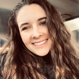 Meet your Posher, Claire